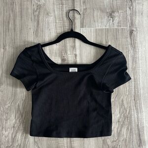 Stretchy Black Crop Top